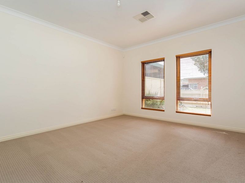 40a Grey Avenue, Beverley SA 5009