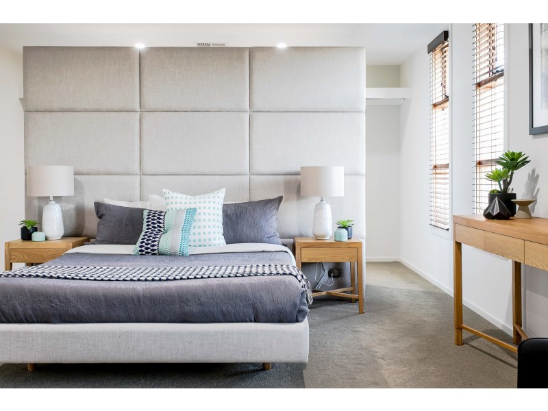 2 Cardinal Street, St Clair SA 5280