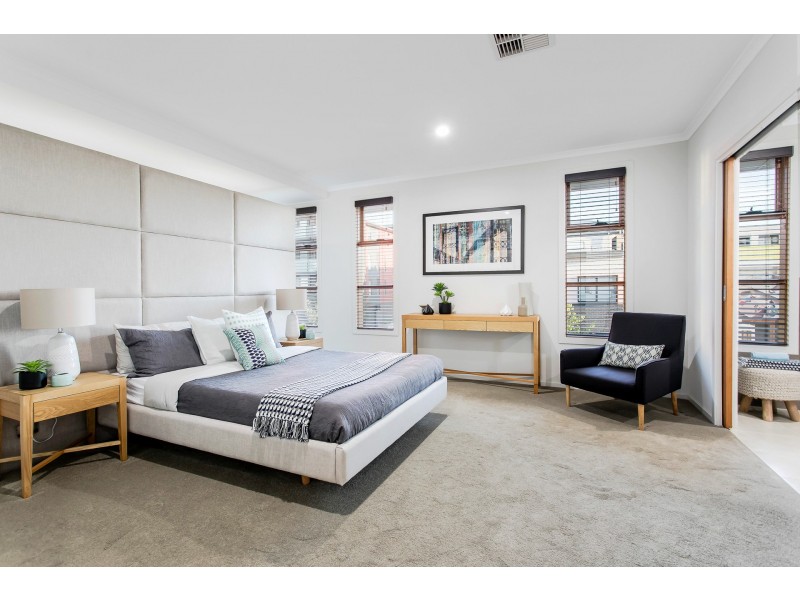 2 Cardinal Street, St Clair SA 5280