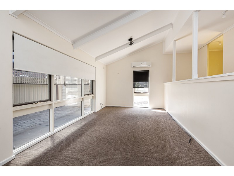 21 Woodlake Avenue, West Lakes SA 5021