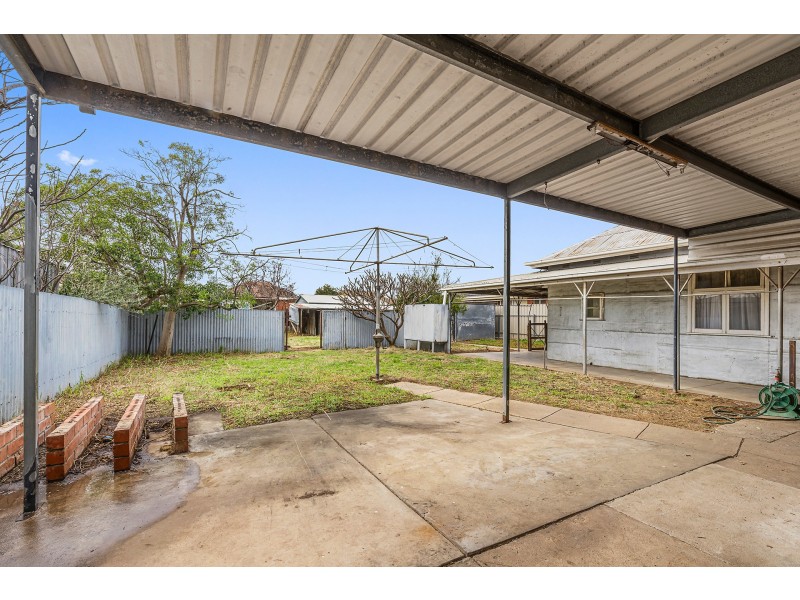 5 Adelaide Street, Athol Park SA 5012