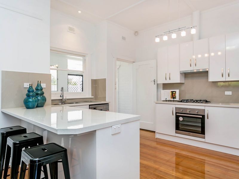 36 Ledger Rd, Woodville South SA 5011