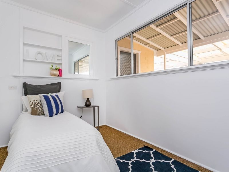 36 Ledger Rd, Woodville South SA 5011