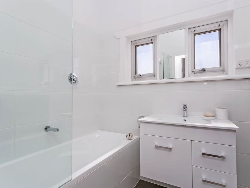 36 Ledger Rd, Woodville South SA 5011