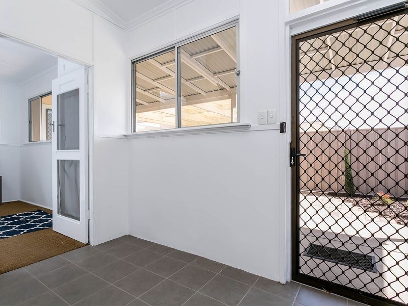 36 Ledger Rd, Woodville South SA 5011