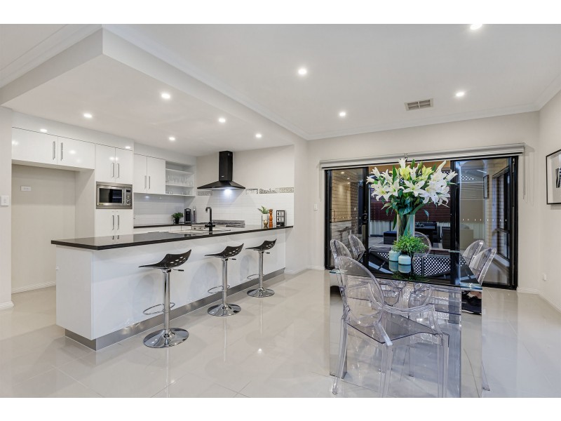 33 The Boulevard, Parafield Gardens SA 5107