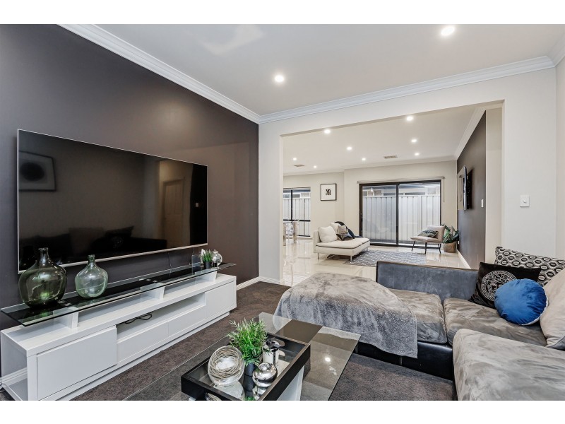 33 The Boulevard, Parafield Gardens SA 5107