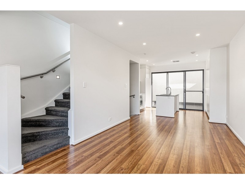 28 Trainer Street, St Clair SA 5280