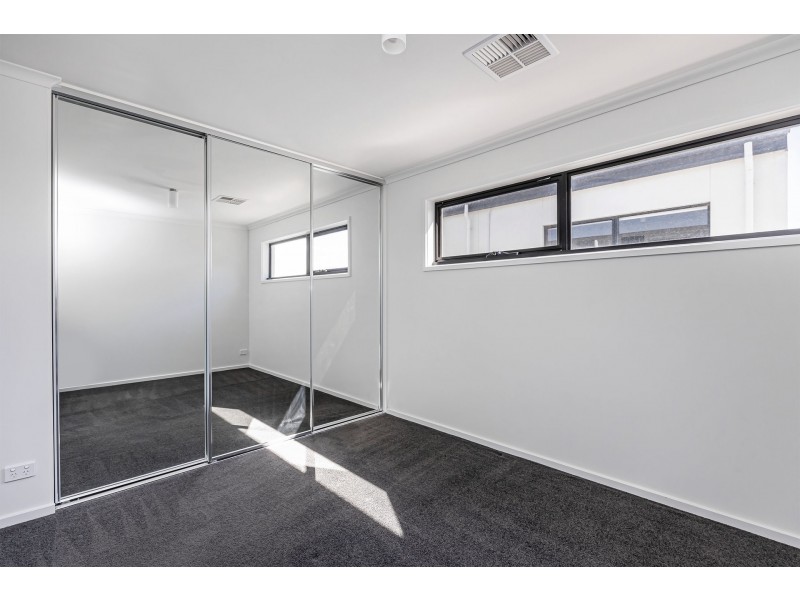 28 Trainer Street, St Clair SA 5280