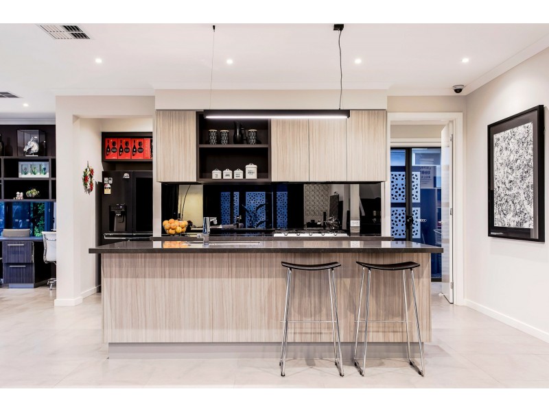 3 Stallion Drive, St Clair SA 5280