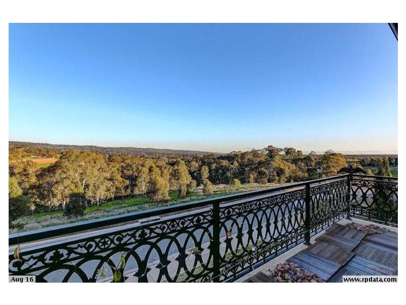 4 Waterhouse Court, Craigburn Farm SA 5051