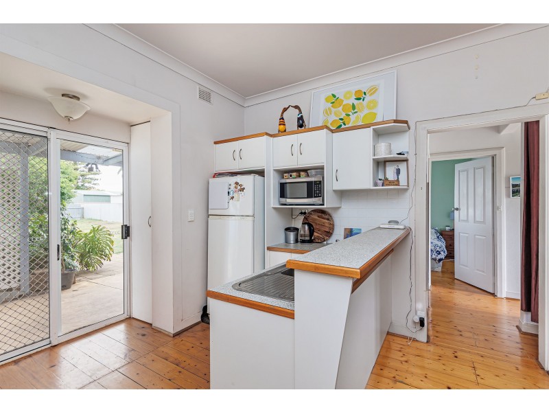 1 Fifth Avenue, Seaton SA 5023