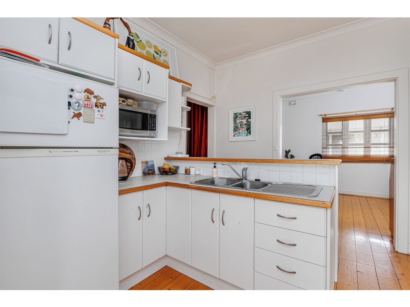 1 Fifth Avenue, Seaton SA 5023