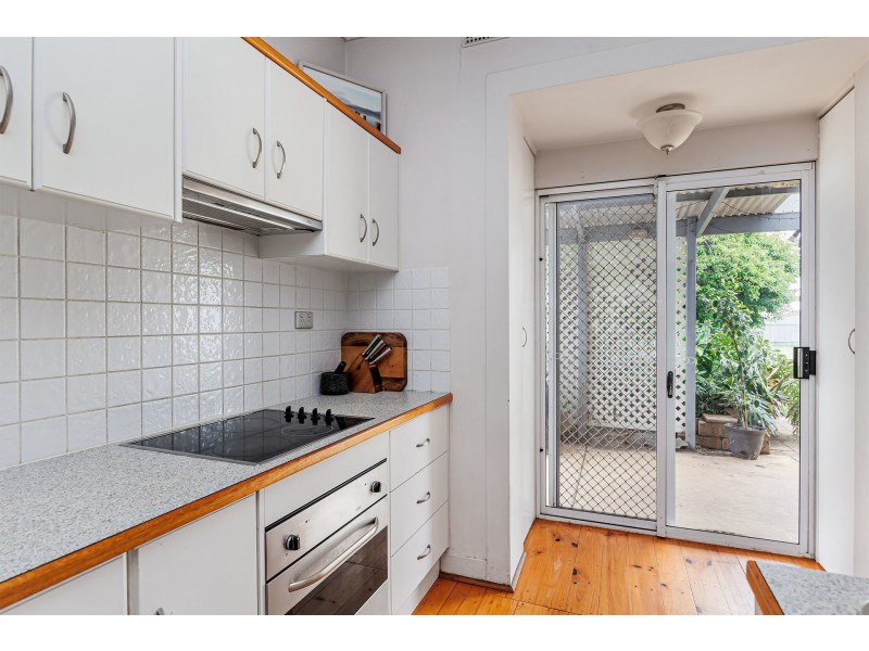1 Fifth Avenue, Seaton SA 5023