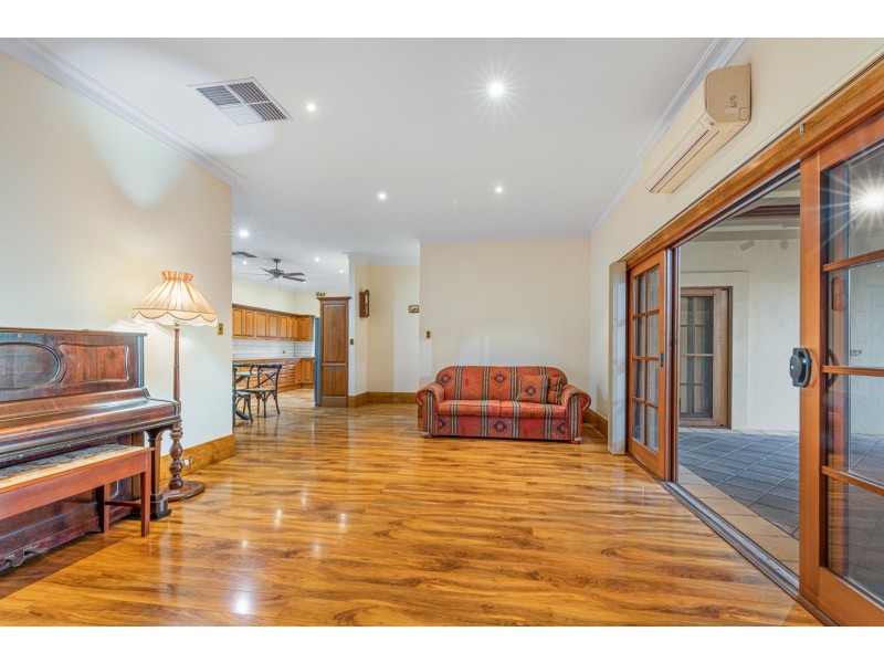 137 William Street, Beverley SA 5009