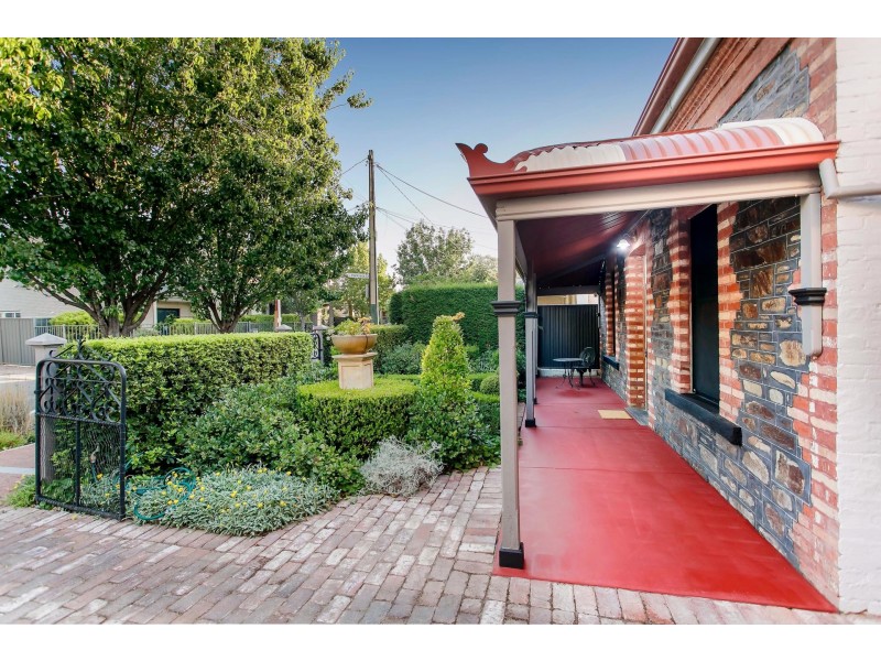 102 West Street, Brompton SA 5007