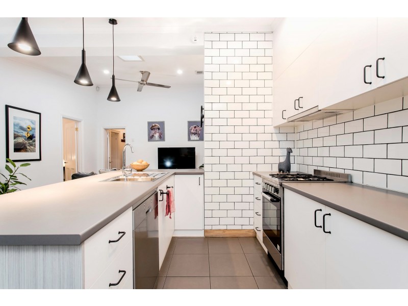 102 West Street, Brompton SA 5007