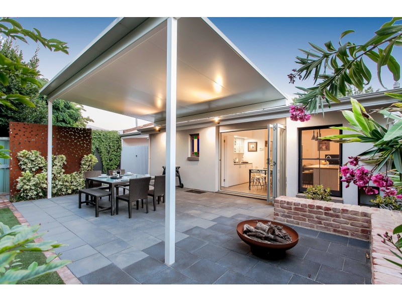 102 West Street, Brompton SA 5007