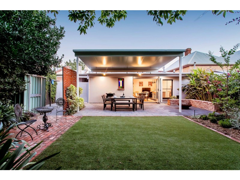 102 West Street, Brompton SA 5007