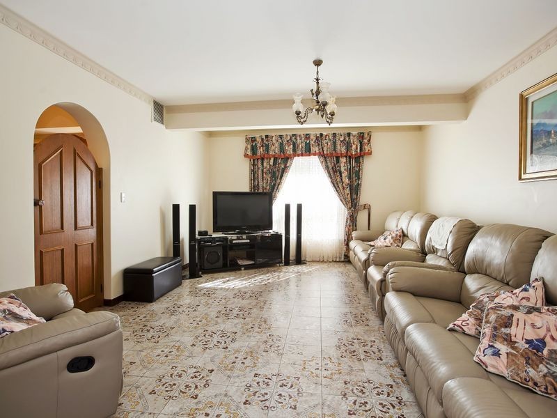 10 Toledo Court, Gulfview Heights SA 5096