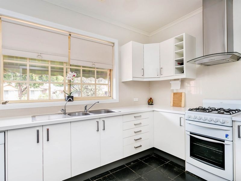 11 Mallen Street, Hilton SA 5033