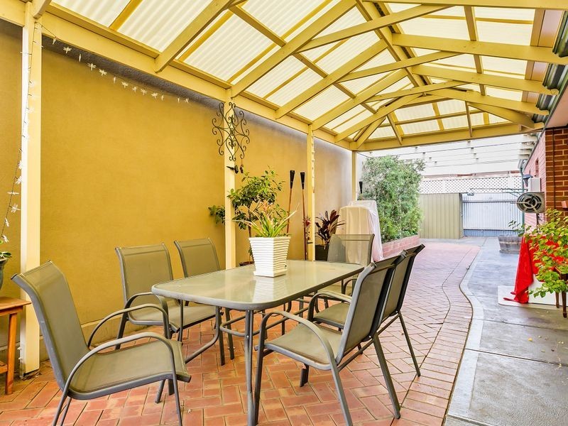 11 Mallen Street, Hilton SA 5033