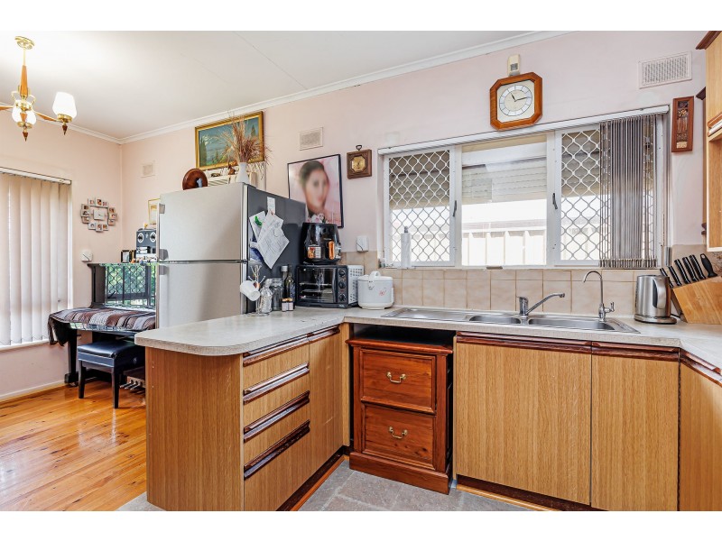 6 Lindley Street, Pooraka SA 5095