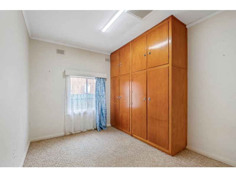 2 Raymond Avenue, Seaton SA 5023