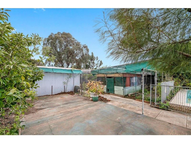2 Raymond Avenue, Seaton SA 5023