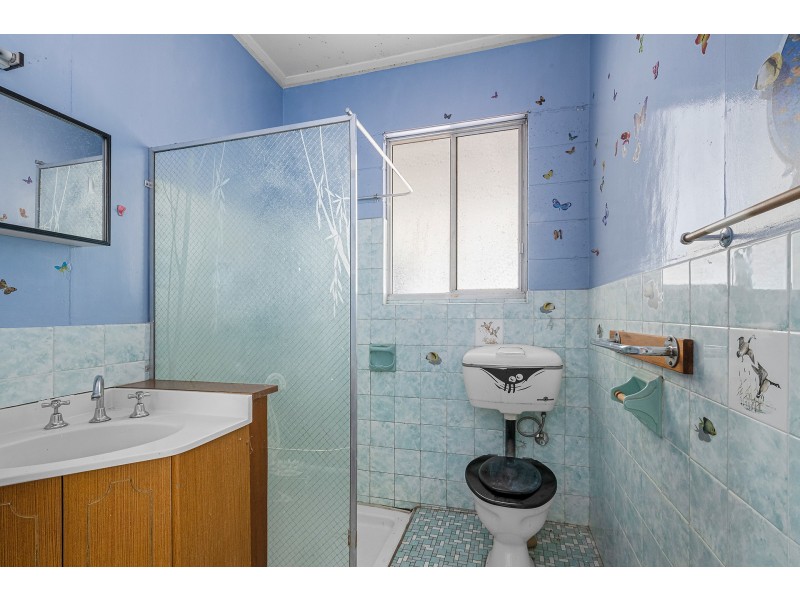 2 Raymond Avenue, Seaton SA 5023