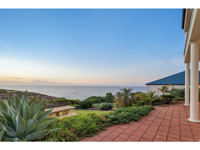 6 Albatross Walk, Hallett Cove SA 5158