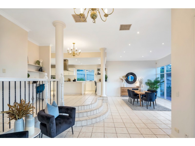 6 Albatross Walk, Hallett Cove SA 5158