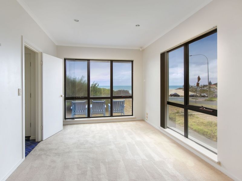 1/58 Esplanade, Christies Beach SA 5165