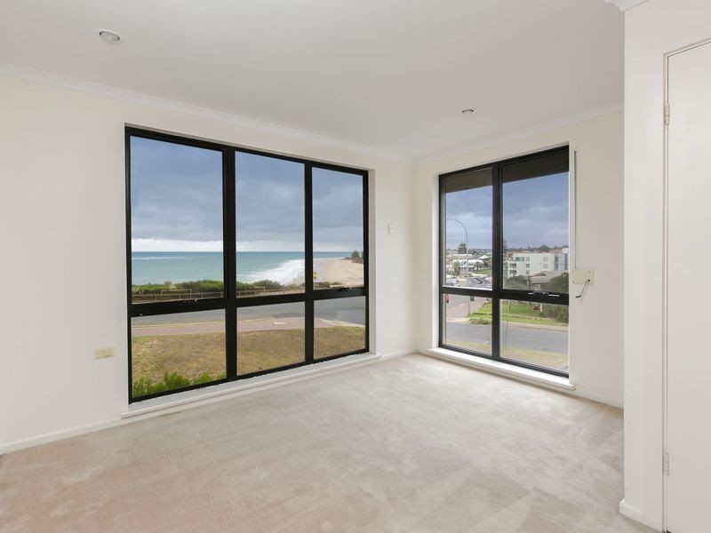 1/58 Esplanade, Christies Beach SA 5165