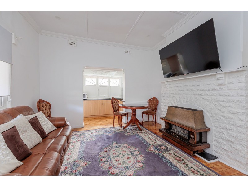 11 McQuillan Avenue, Renown Park SA 5008