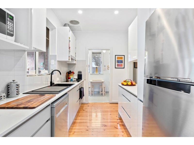 48 Gladstone Road, Mansfield Park SA 5012