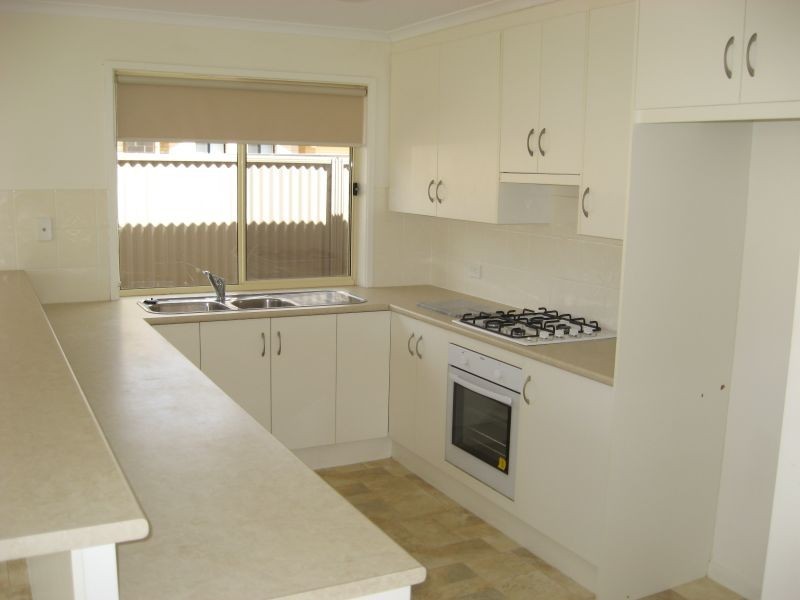 11 Yellow Gum Avenue, Athol Park SA 5012