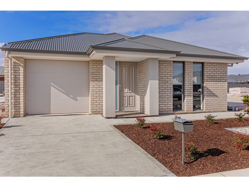 44 Oceanic Circuit, North Haven SA 5018