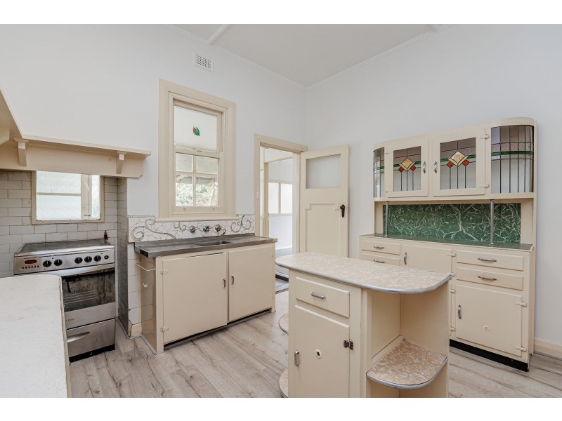 5 Olveston Avenue, Beverley SA 5009