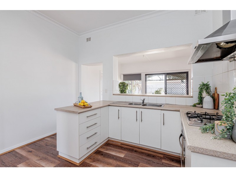 6 Harcourt Street, Mansfield Park SA 5012