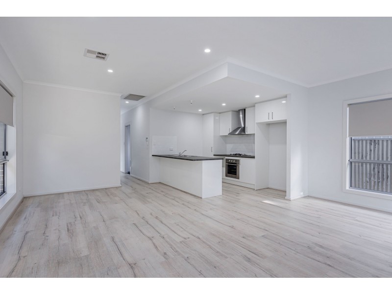 2/136 Torrens Road, Renown Park SA 5008