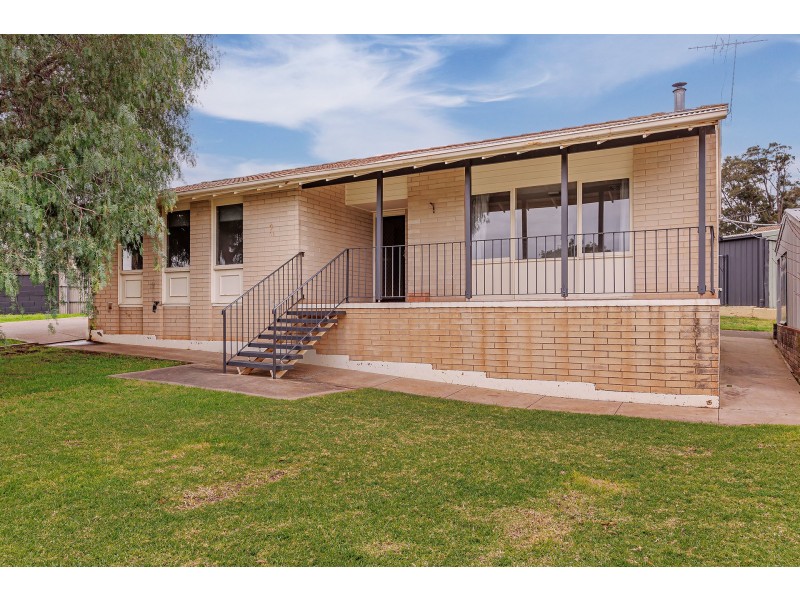 2 Guy Street, Christie Downs SA 5164