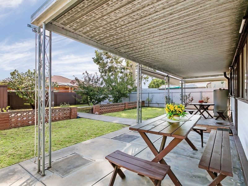 32 Henley Street, Mile End SA 5031