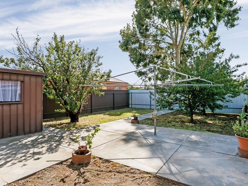 32 Henley Street, Mile End SA 5031