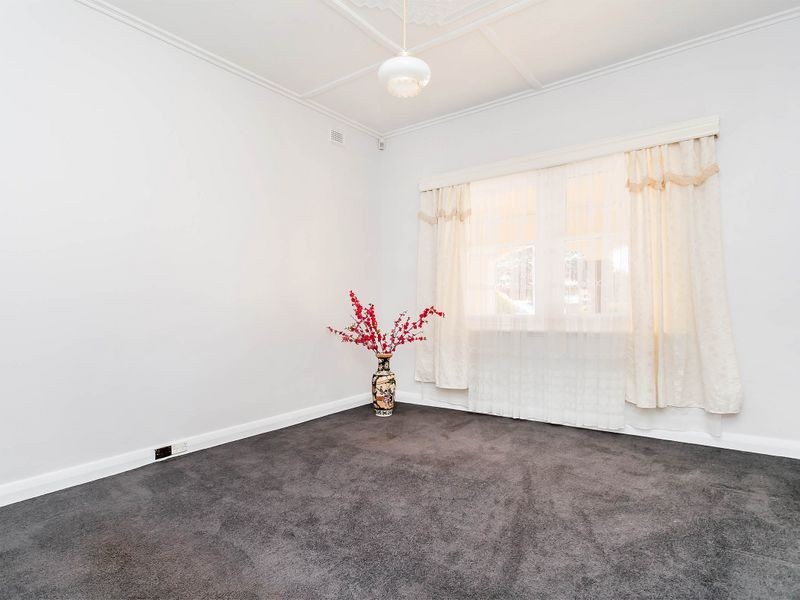 32 Henley Street, Mile End SA 5031