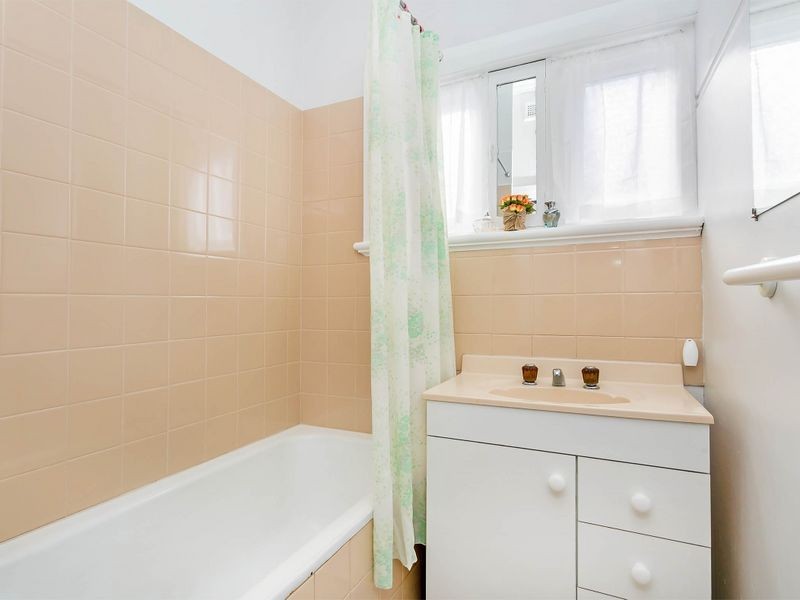 32 Henley Street, Mile End SA 5031