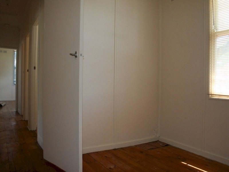 8 Eddy Street, Enfield SA 5085