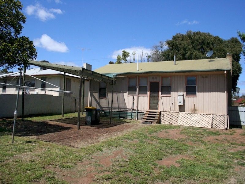 8 Eddy Street, Enfield SA 5085