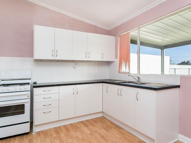 3 Rosslyn Street, Clovelly Park SA 5042