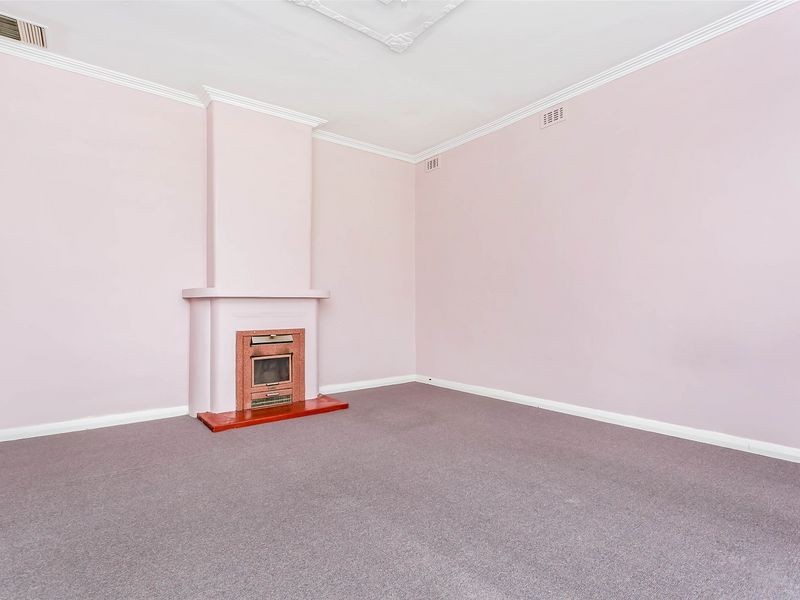 3 Rosslyn Street, Clovelly Park SA 5042